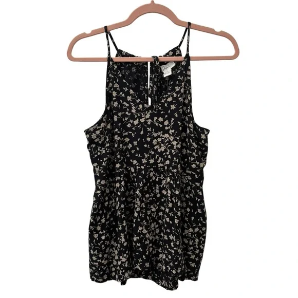 NWOT Japna Floral Black and White Women's Top sz Medium - Picture 4 of 5